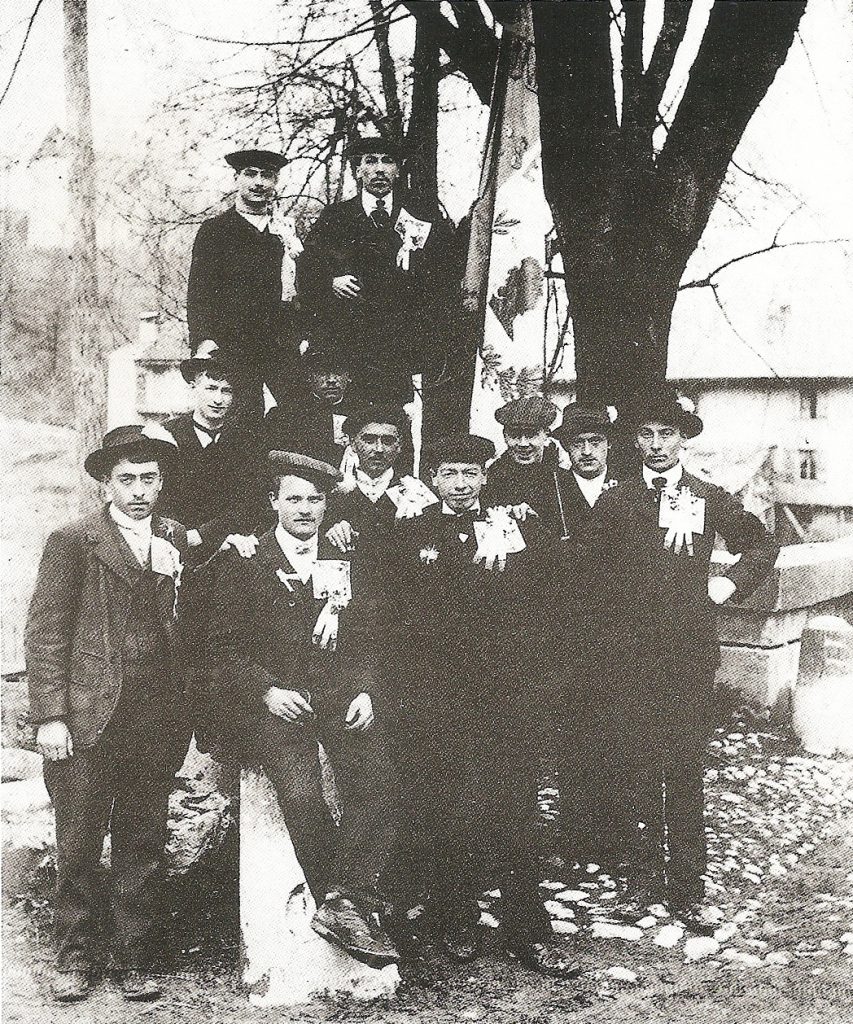 La classe d'Alby 1910 sur le Pont Neuf